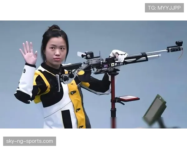 杨倩赛场上冷静得像冰山，生活中刷锅都能笑出声！